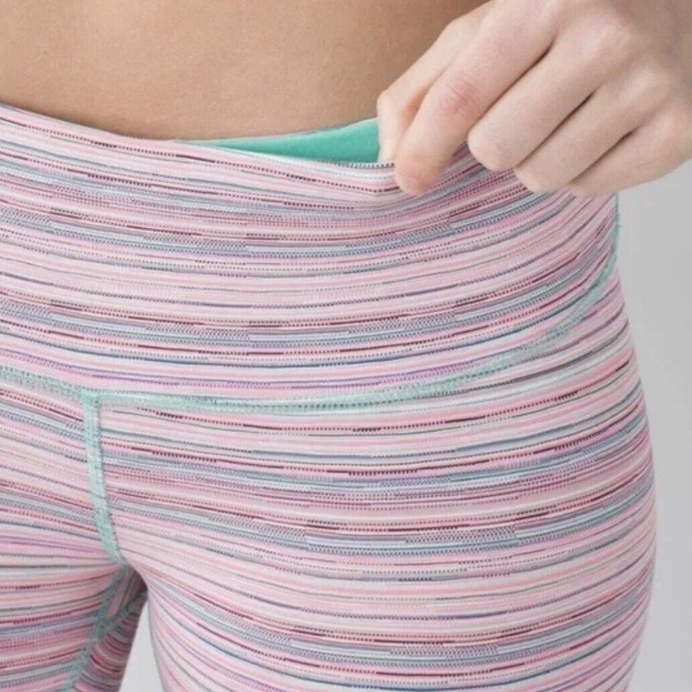 Lululemon leggings Size 8 Wunder Under Pant III Luxtreme Colorful Light Stripes - Picture 2 of 6